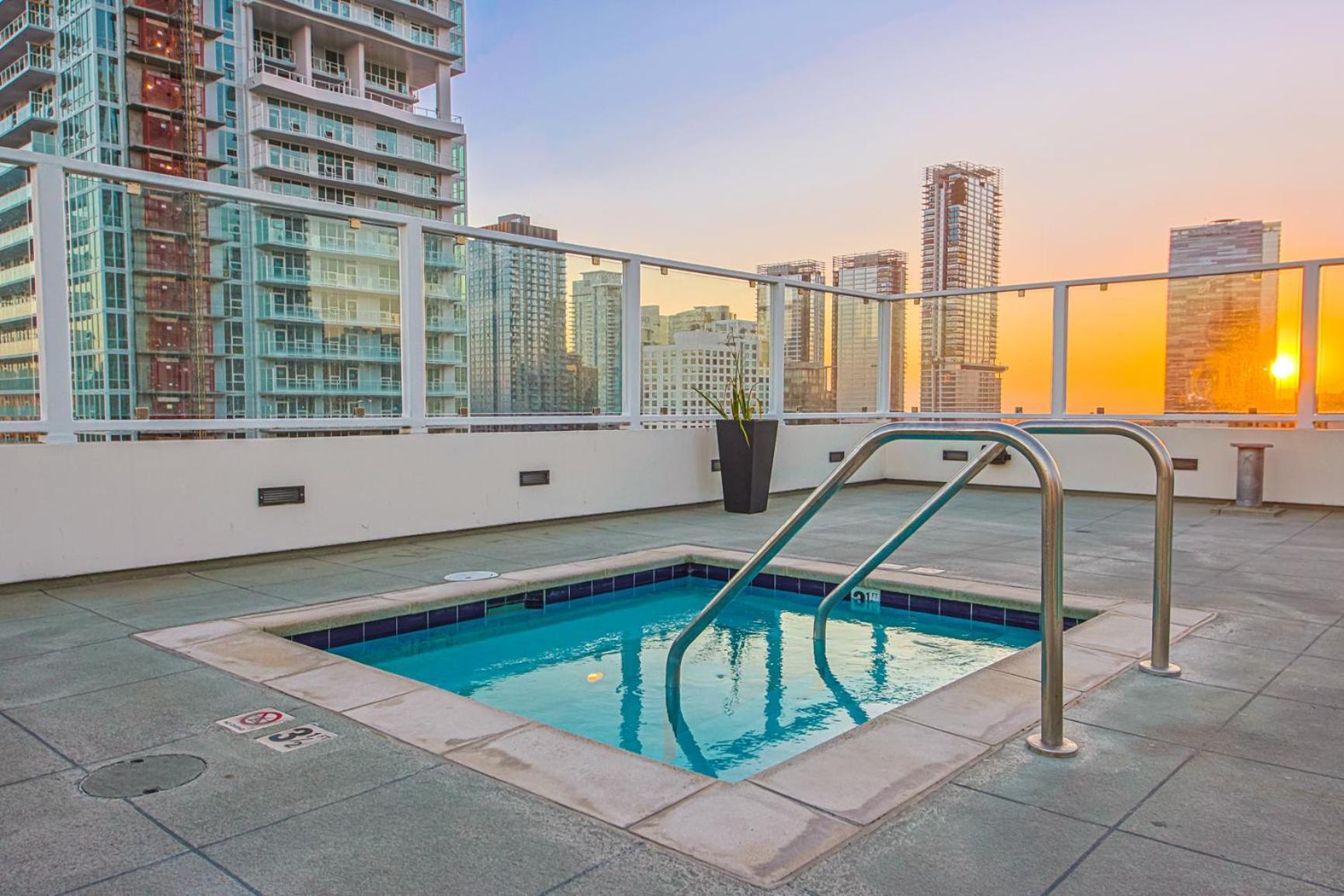 Stunning 1 Bdr 1 Bth, Pool, Jacuzzi Apartment Los Angeles Exterior foto